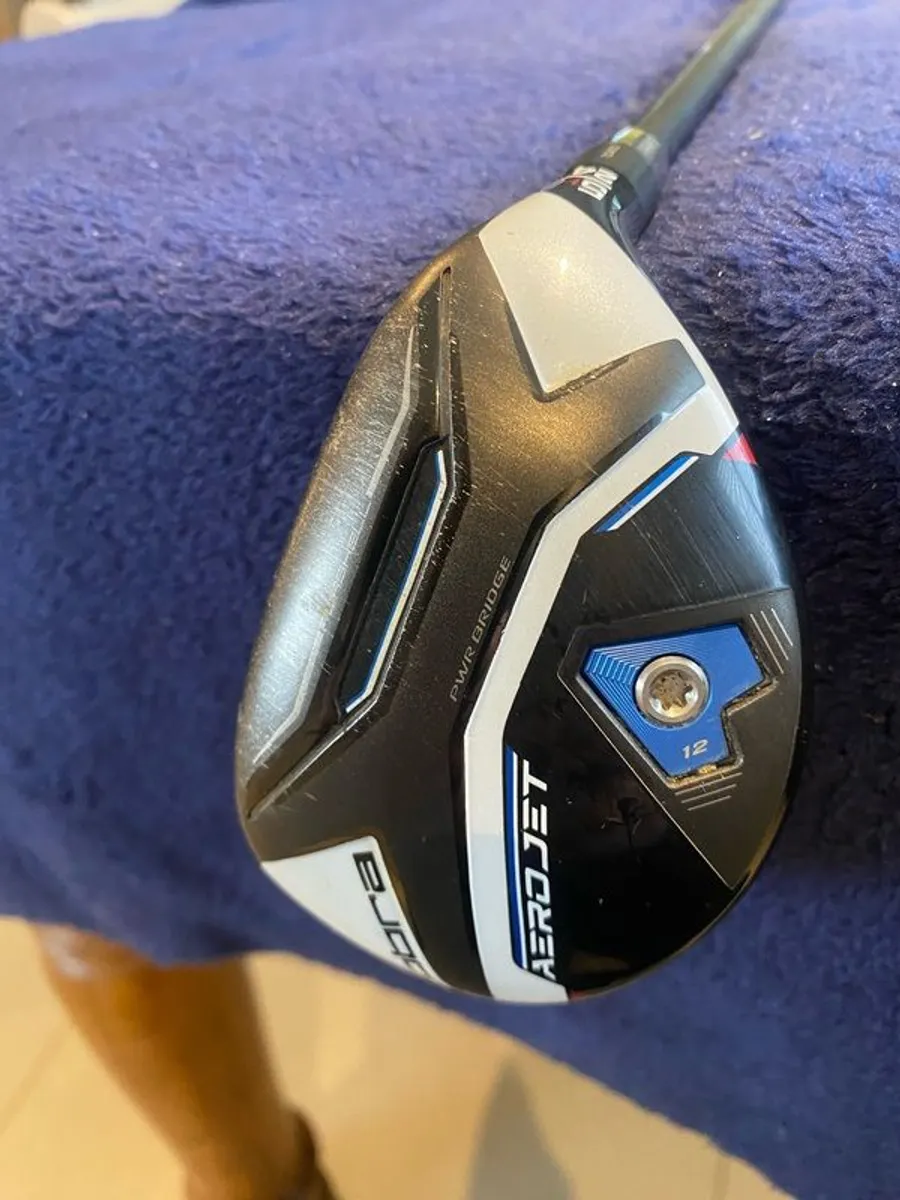 Selection of Hybrids titleist and cobra - Image 1