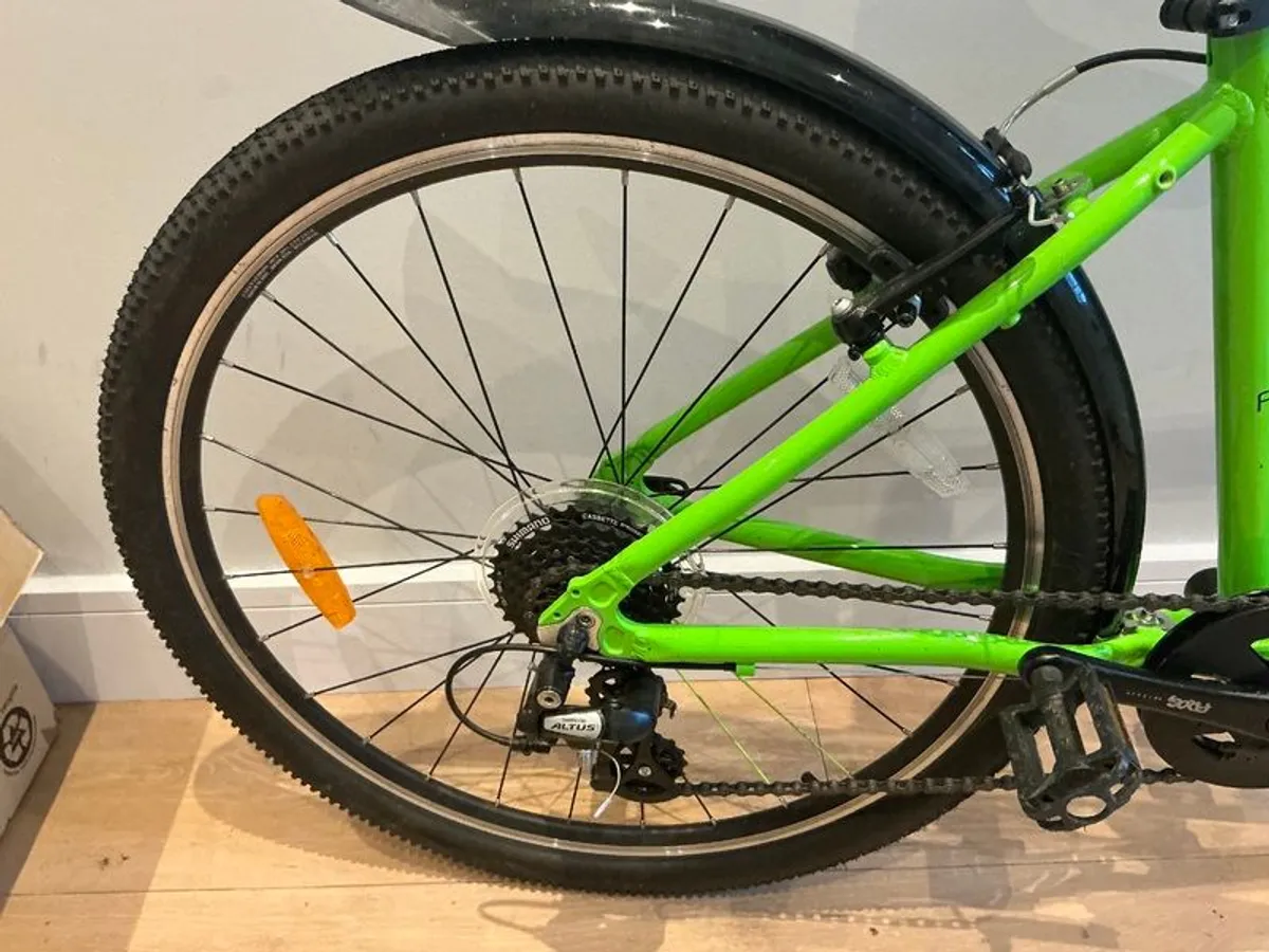 Frogs 73 Hybrid Kids Bike - Image 2