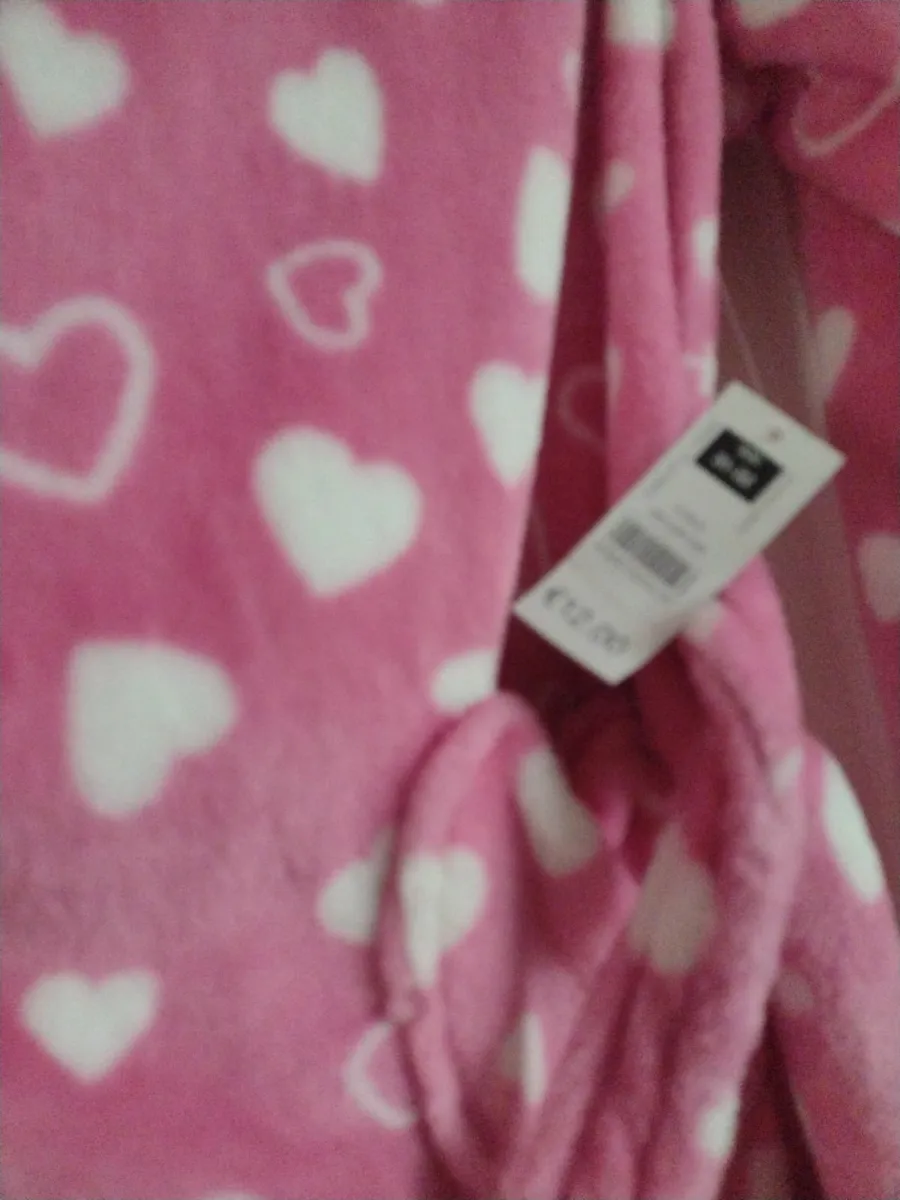 New girl's soft bathrobe with hood - Image 3