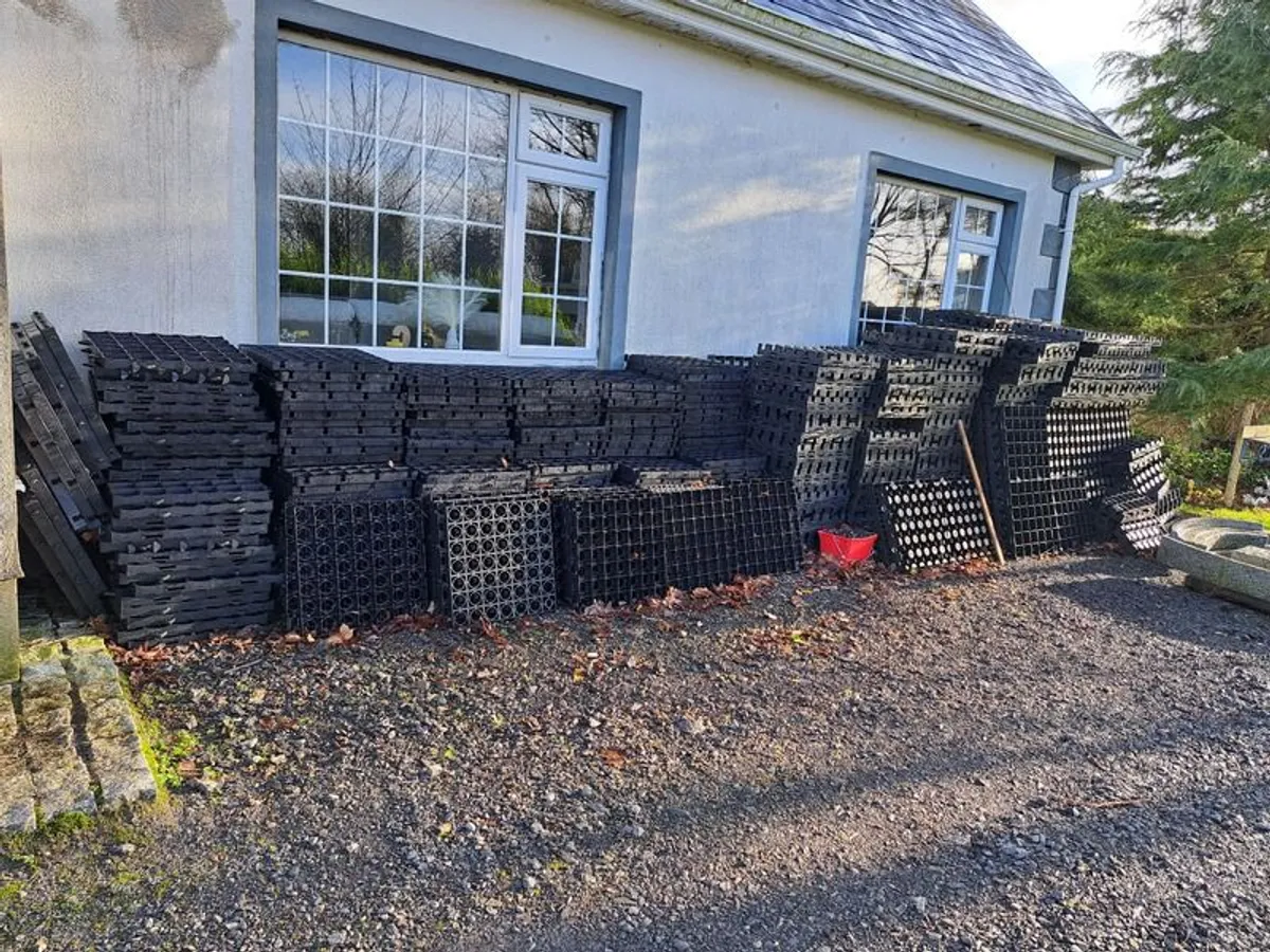 Driveway gravel grids - Image 1