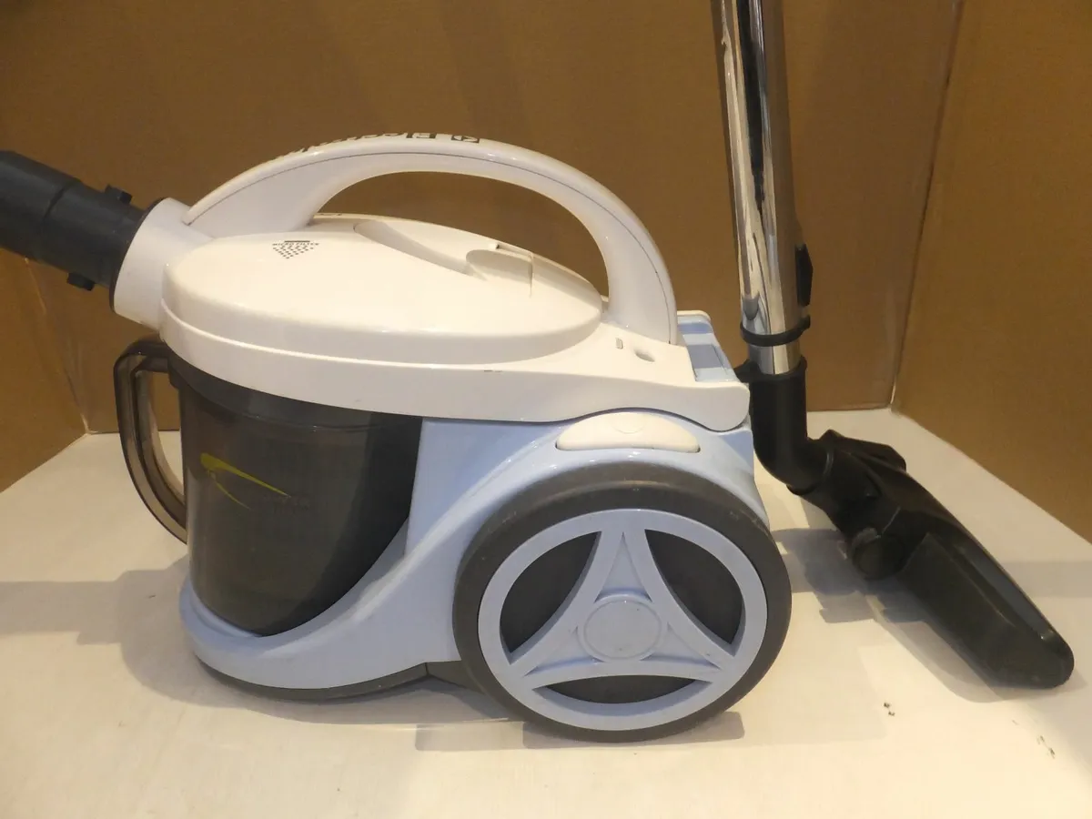 Electrolux vacuum cleaner - Image 1