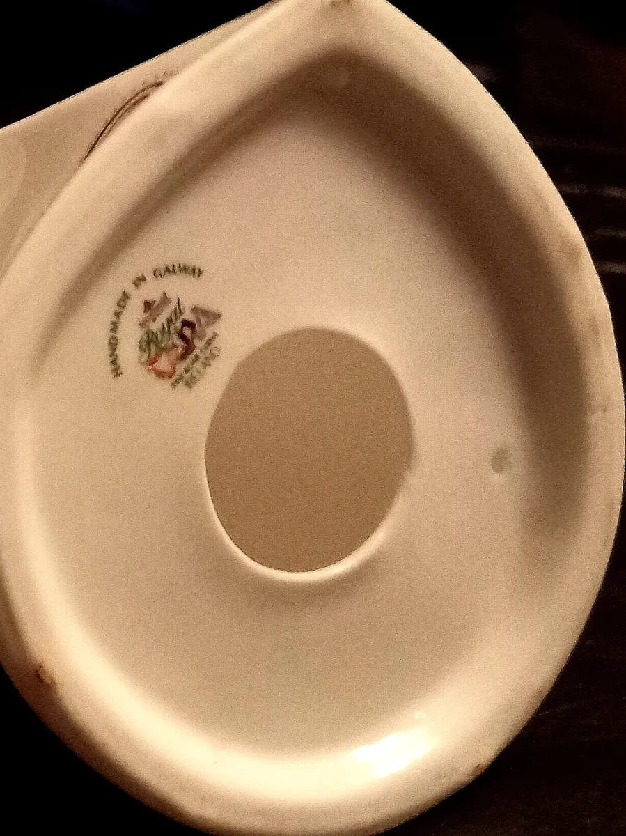 Royal Tara Swan - Image 2