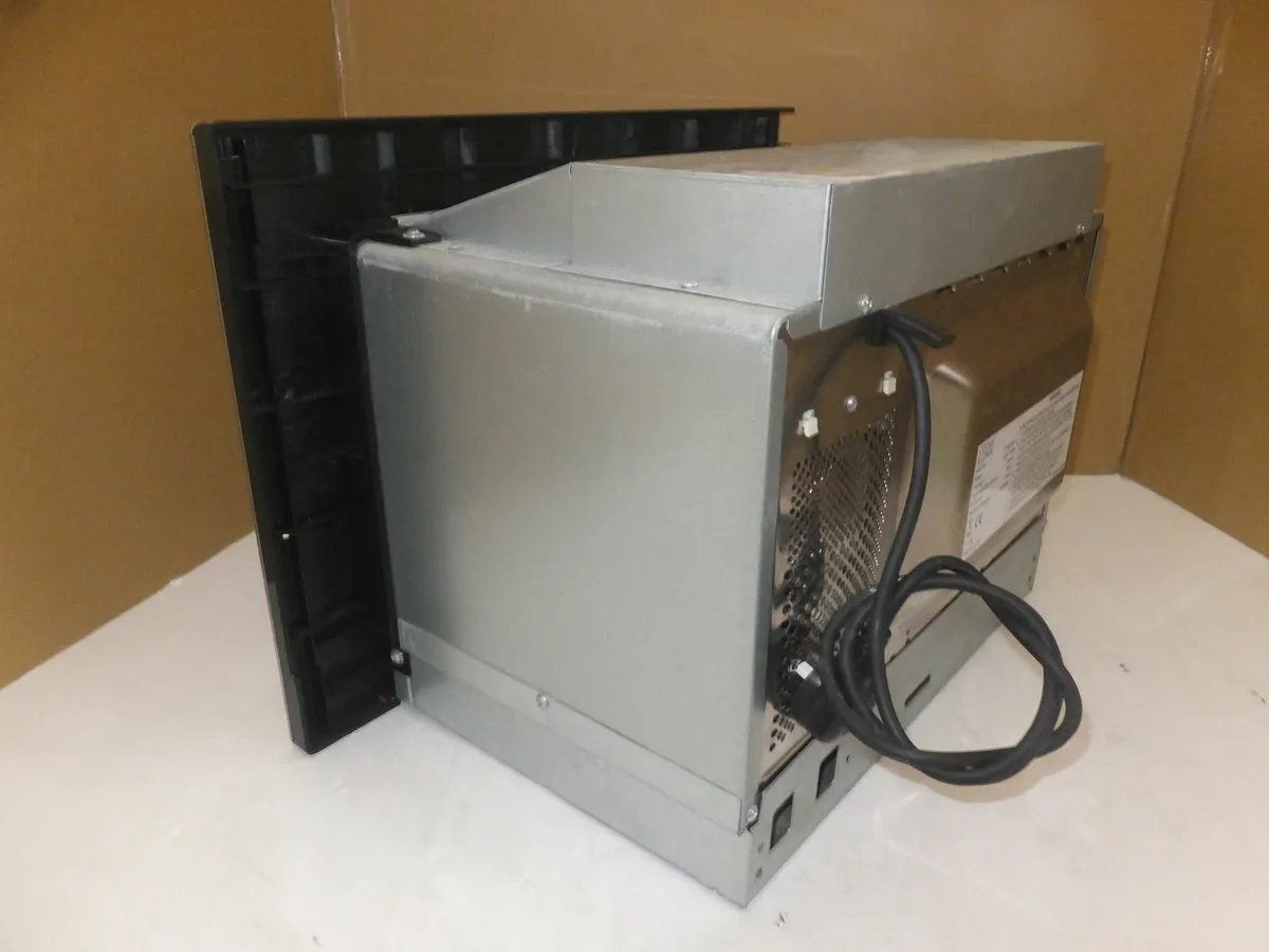 Built in Microwave - Image 3