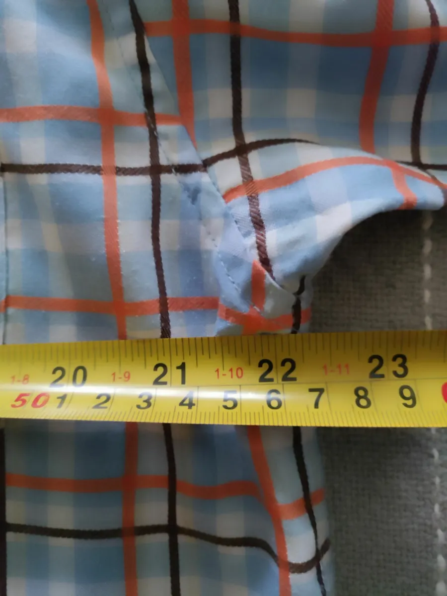 Marc Ecko Unltd S/S shirt M - Image 4