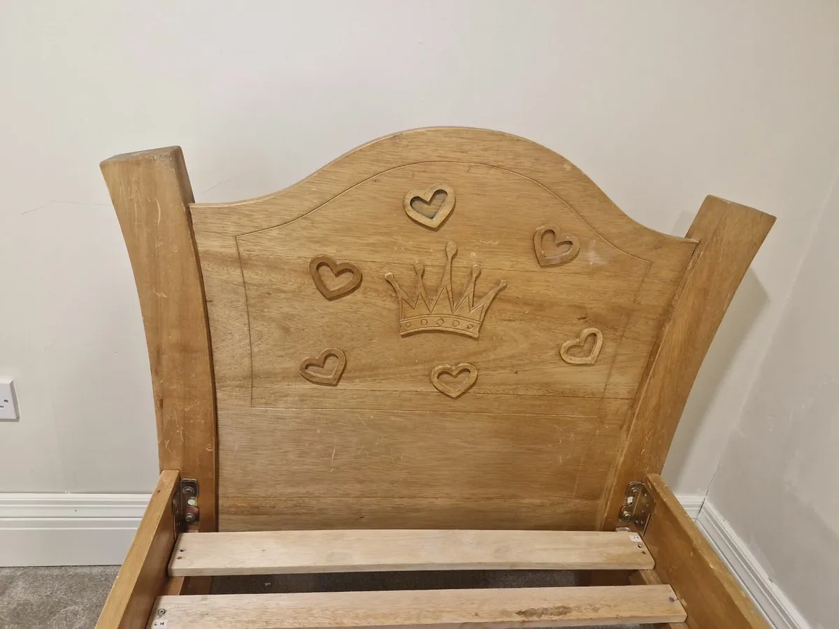 Princess Bed frame - Image 2