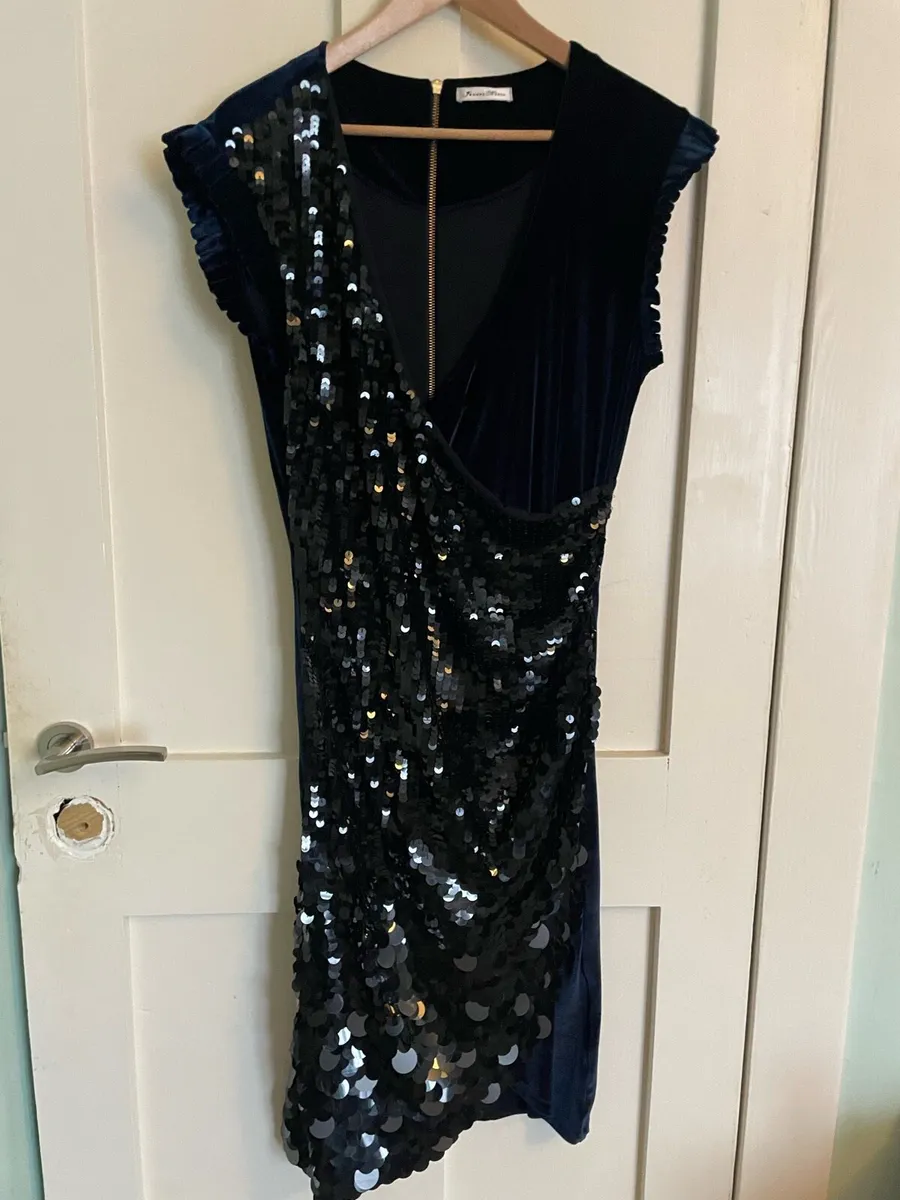Designer Joanne Hynes Statement Dress - Size 12 - Image 1