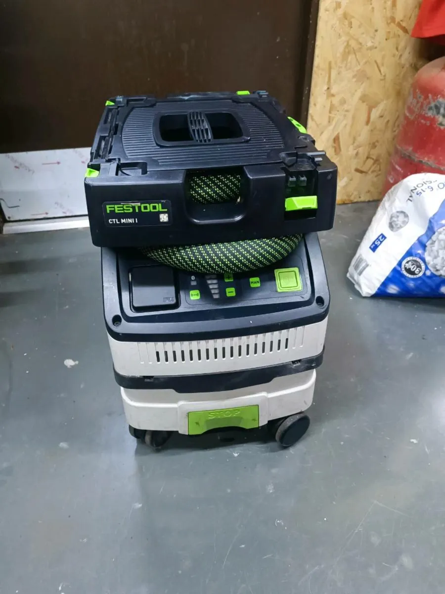 Festool vacuum.