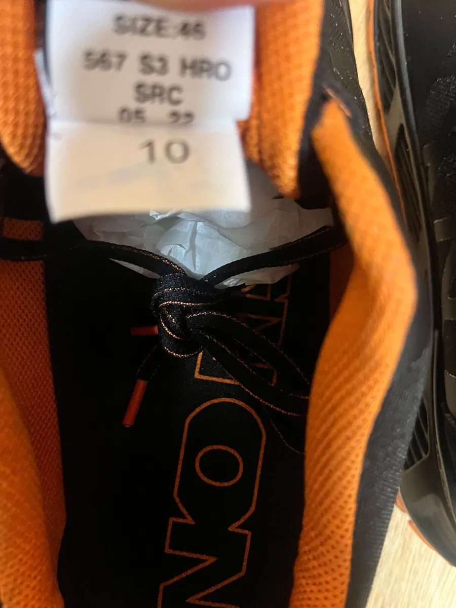 New no risk trainers - Image 3