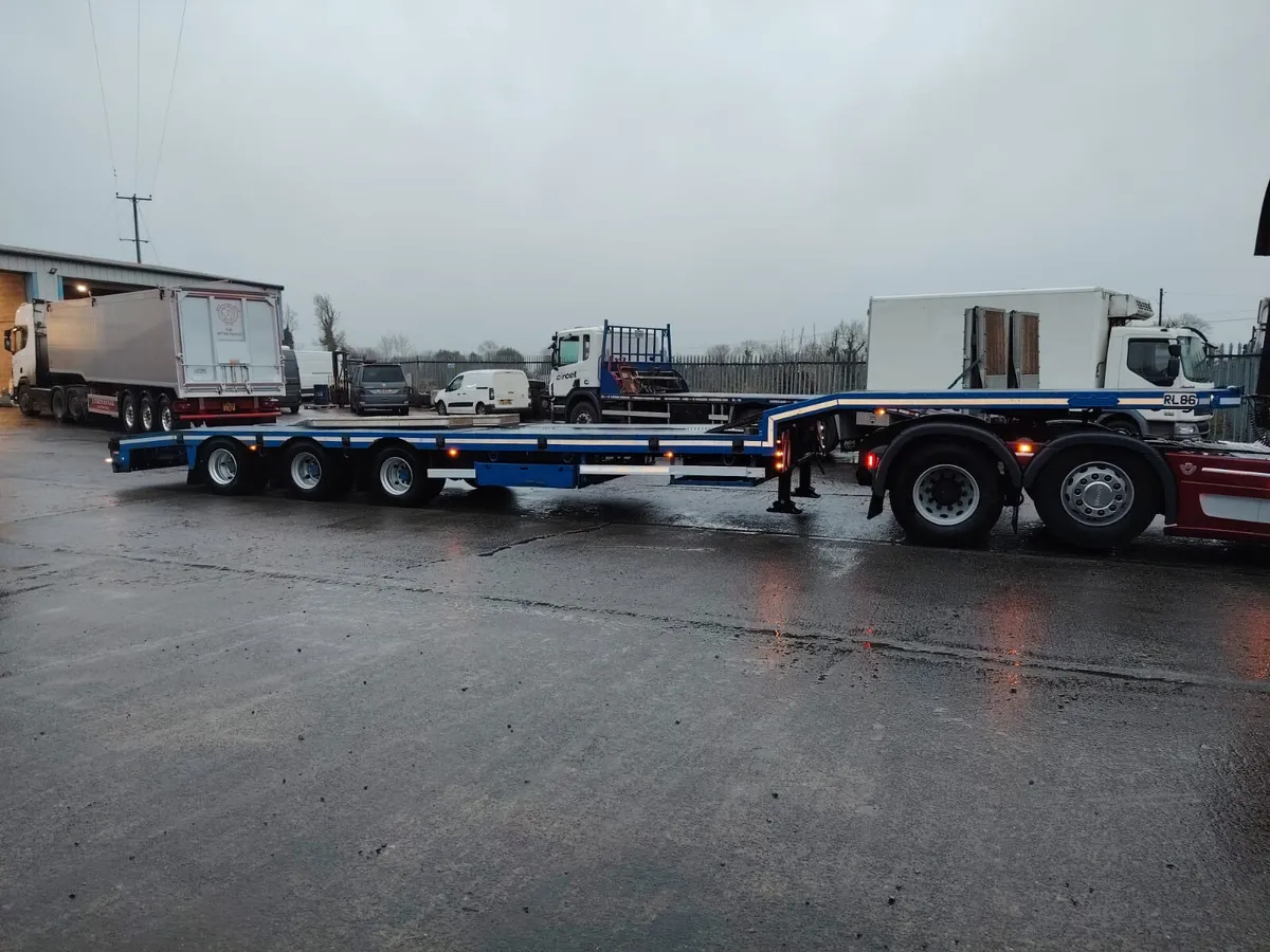 Nooteboom low loader rear steer out riggers - Image 3