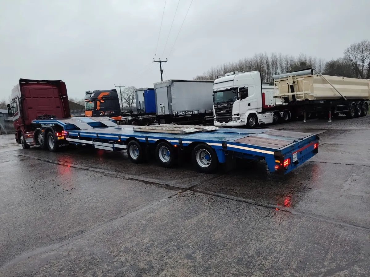 Nooteboom low loader rear steer out riggers - Image 1