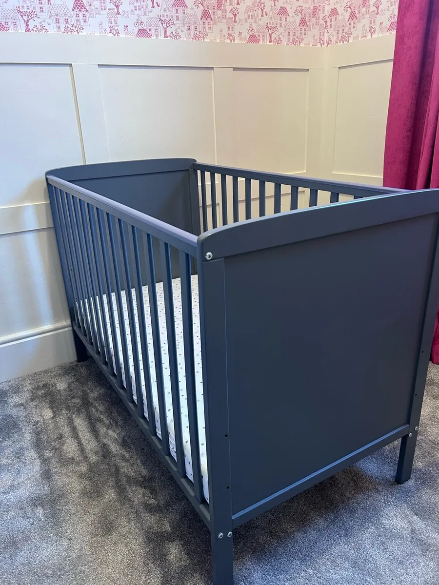 Baby Elegance New Cot & Mattress - Image 2
