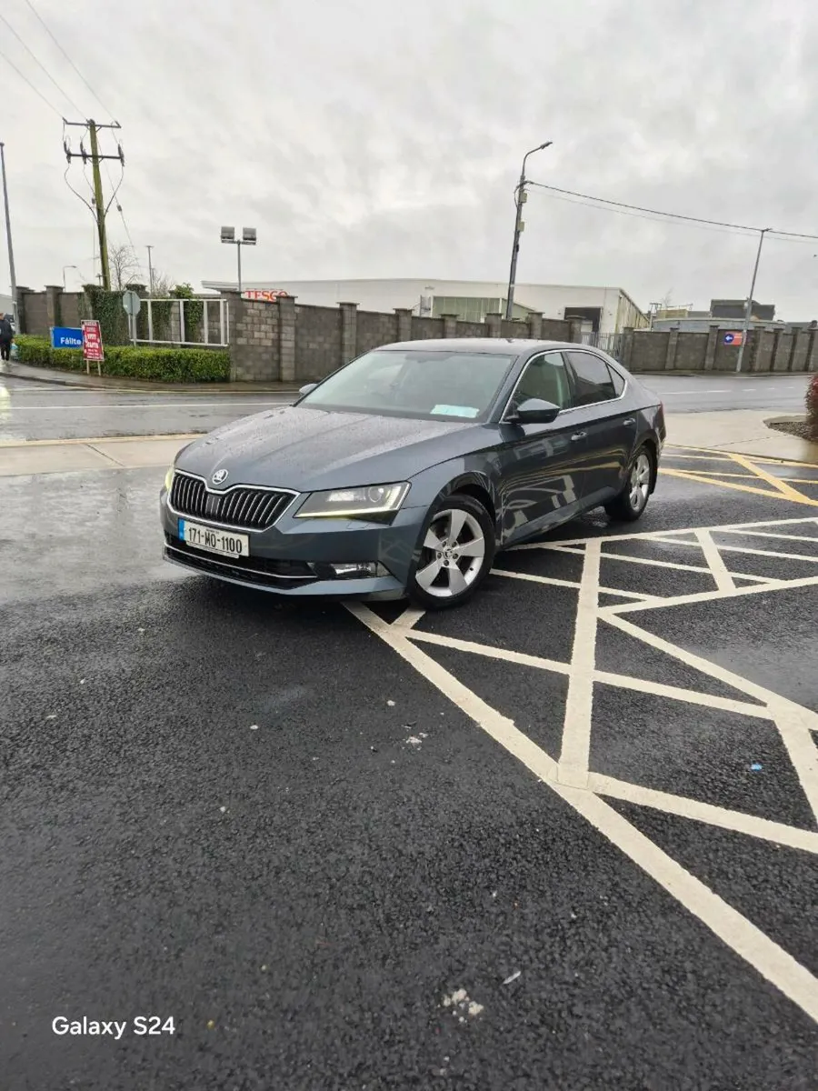 Skoda  Superb  Diesel  171 - Image 2