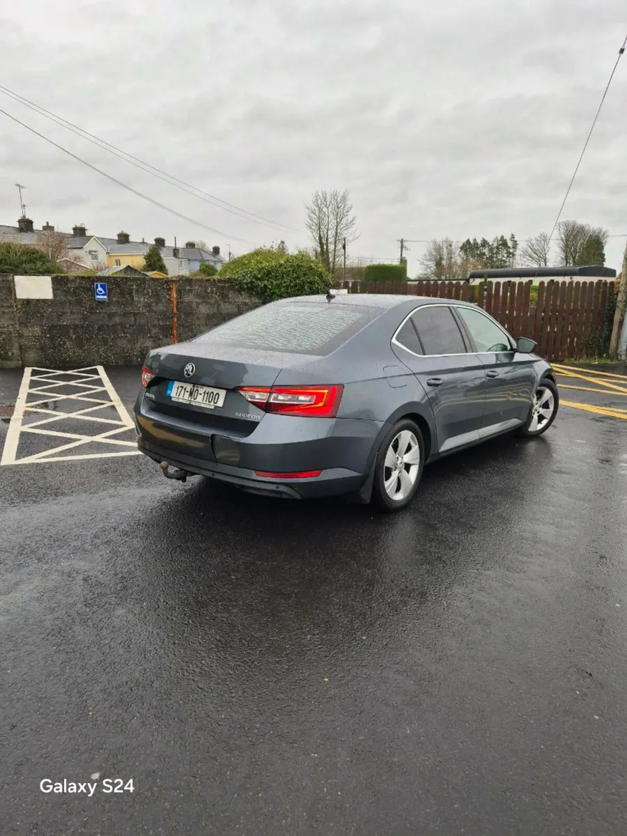 Skoda  Superb  Diesel  171 - Image 4