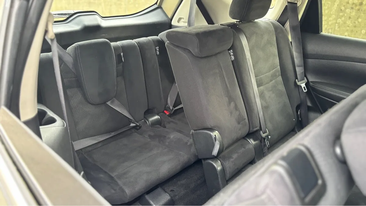 2017 Nissan X-Trail - 7 Seats - New NCT - Image 3