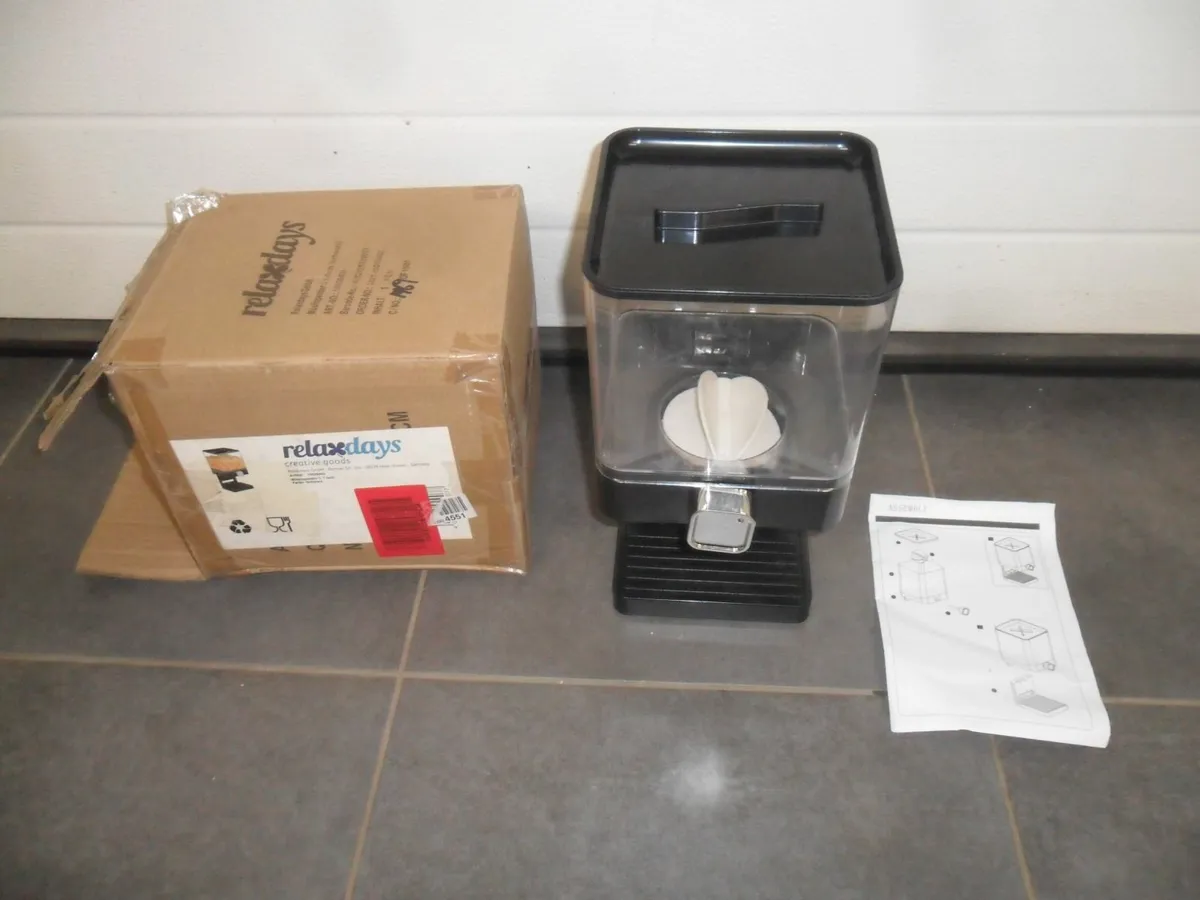 dry breakfast dispenser - Image 1