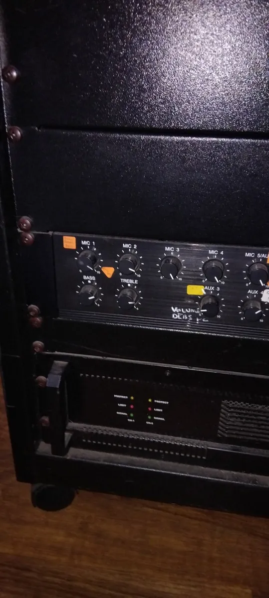 Amplifier / PA system - Image 4