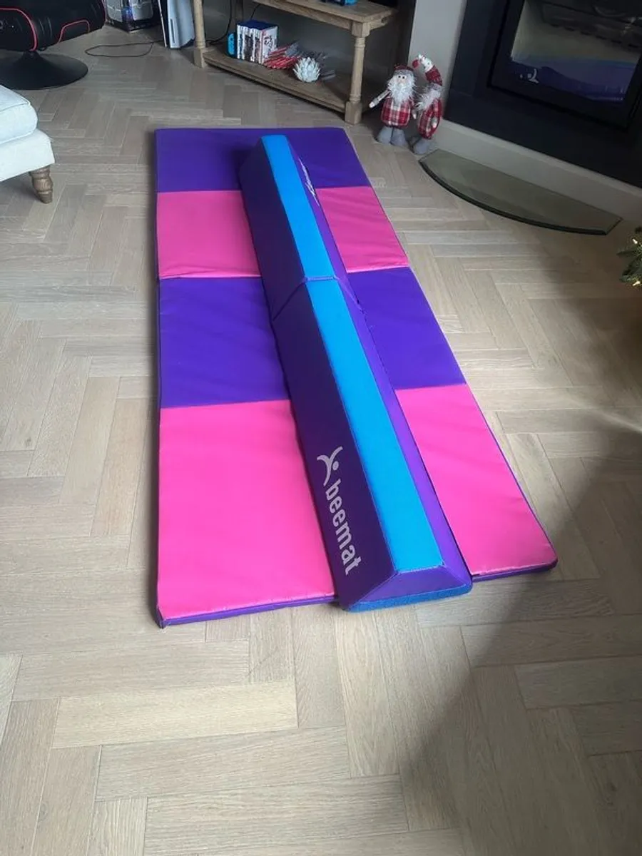 Beemat Foldable Balance Beam & Mat | Pink & Blue - Image 2