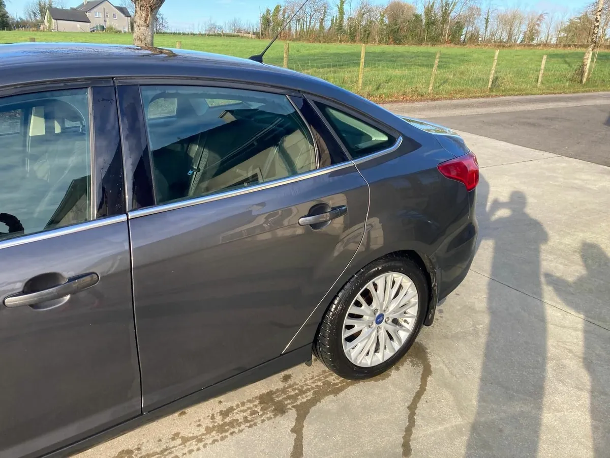Ford Focus 1.6 TDCI Zetec (2015) - Image 3