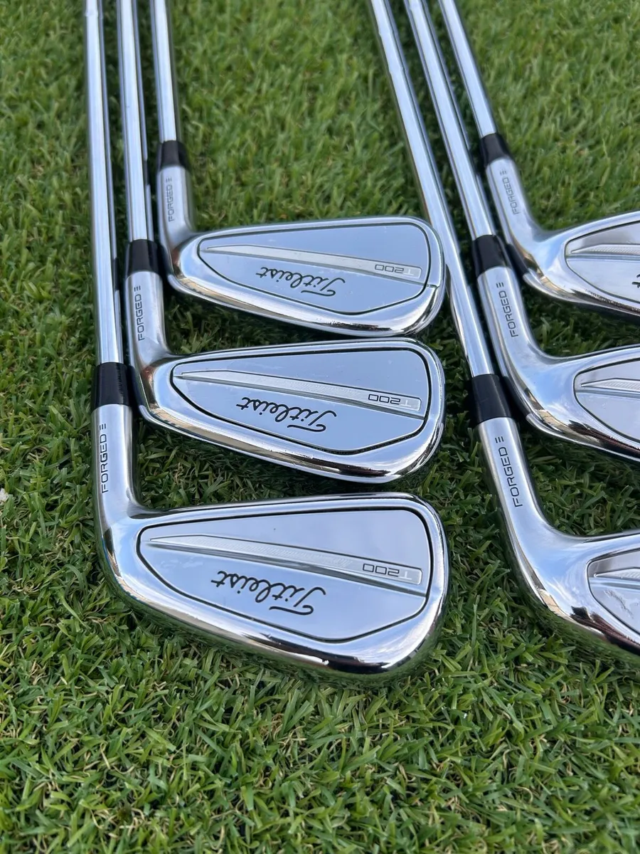 Titleist T200 23 irons - Image 2
