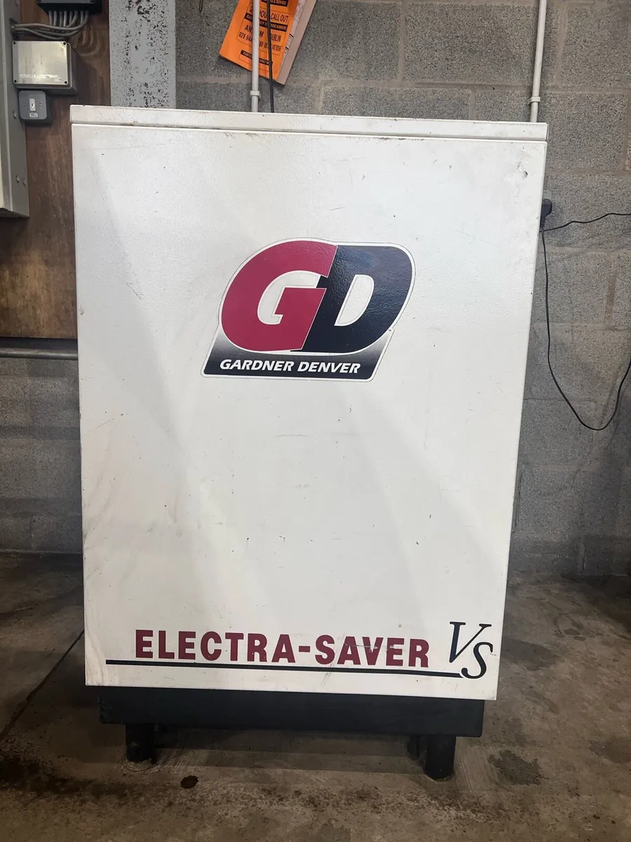 GARDNER DENVER SCREW COMPRESSOR WITH AIR TANK - Image 2