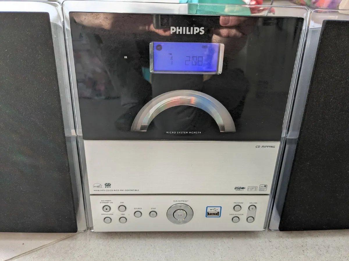 Philips MCM279/12 stereo CD/Radio/MP3 - Image 3