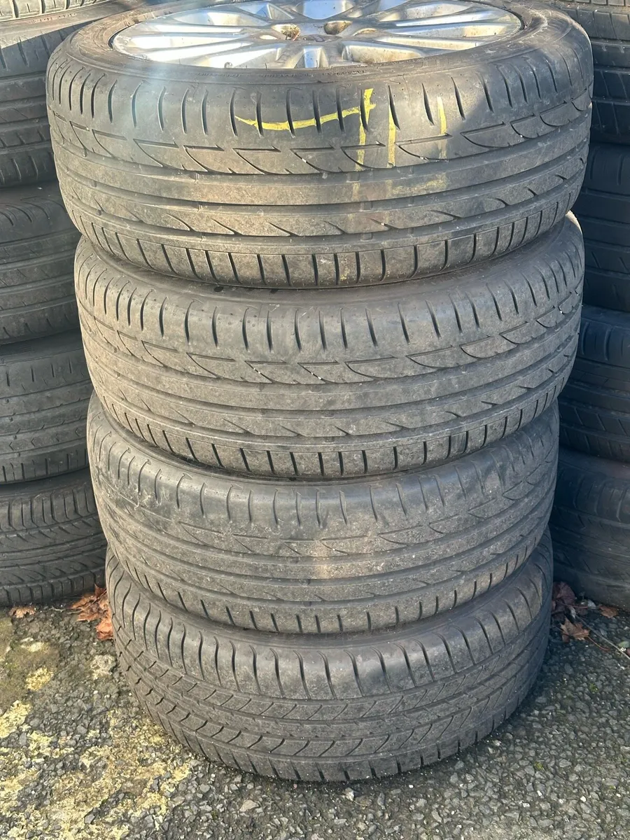 17” Volvo, Ford alloys  with good tyres - Image 3