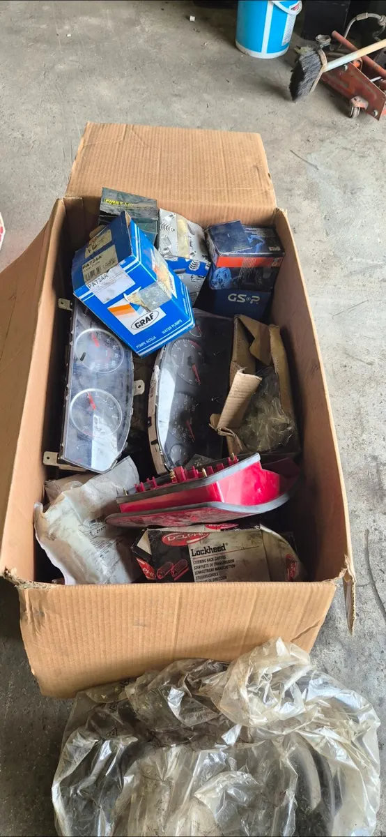 All for sale ! Old and new model parts - Image 2