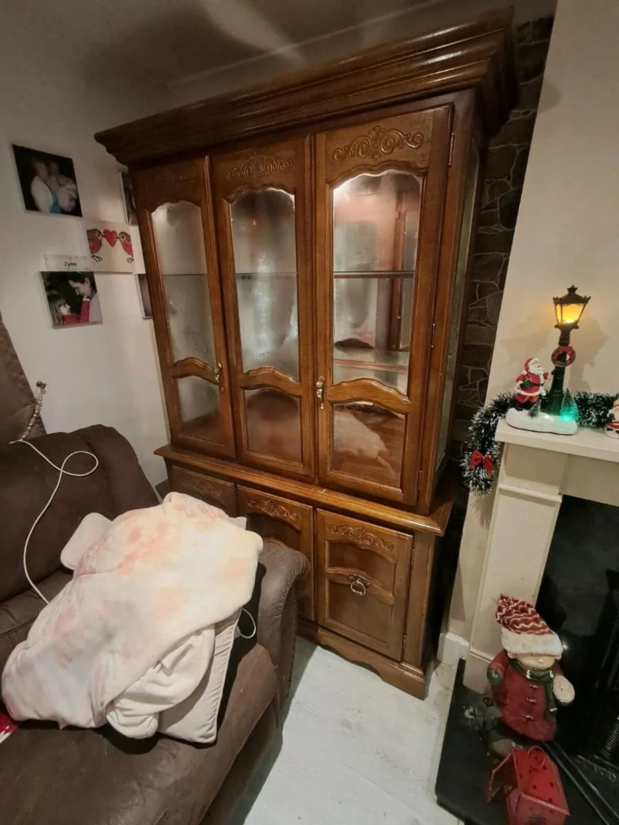 Free living room unit