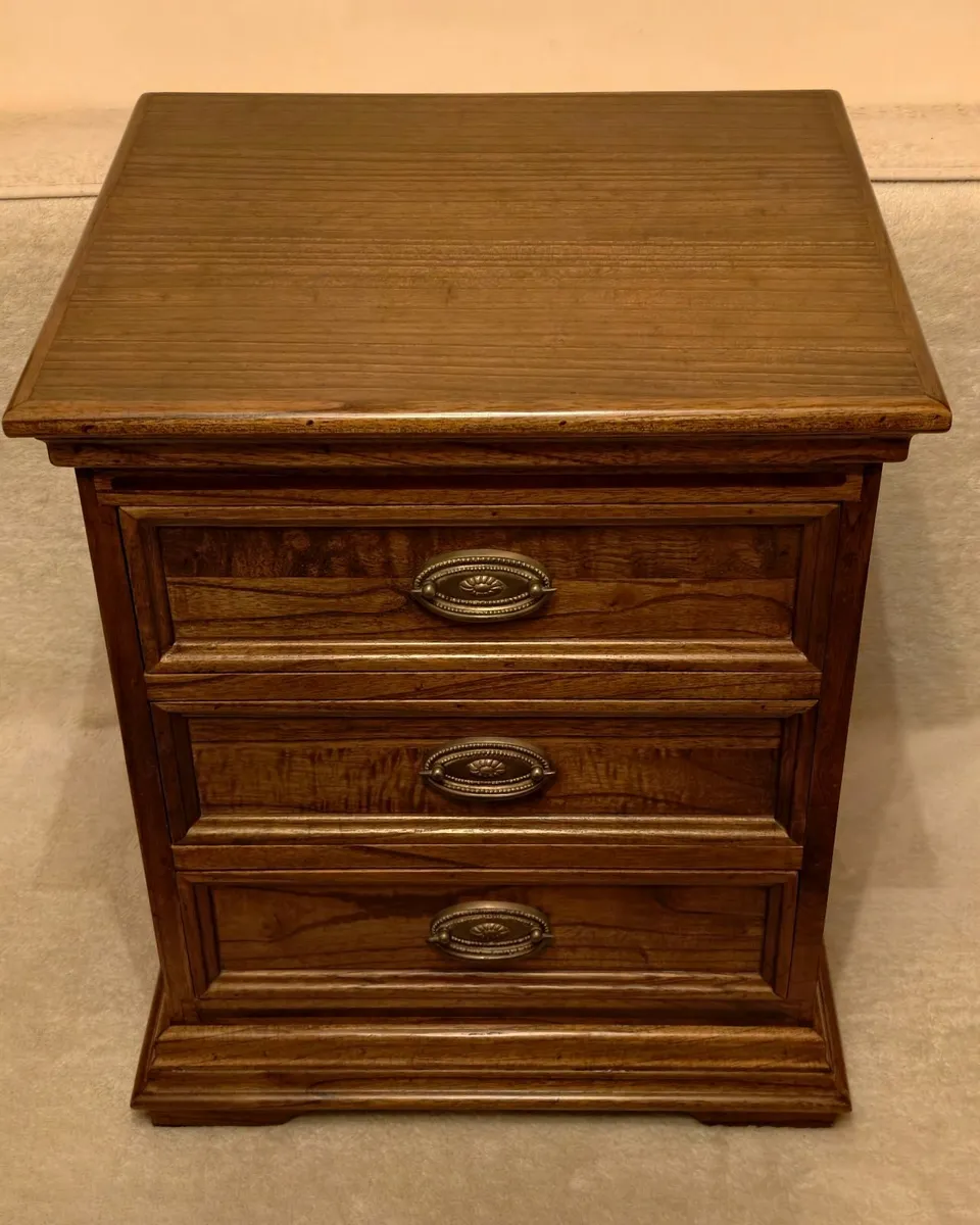 Oak 3-Drawer Solid Wood Bedside Cabinet Locker - Image 2