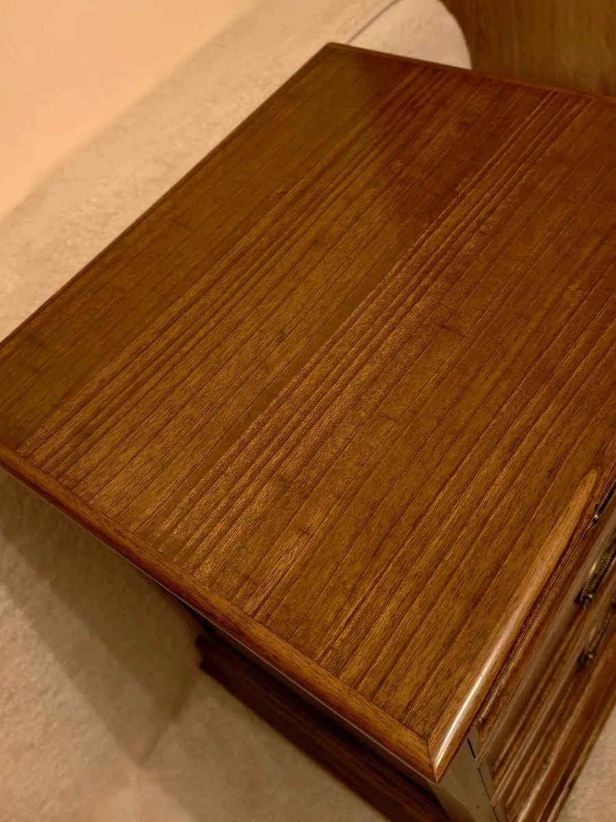 Oak 3-Drawer Solid Wood Bedside Cabinet Locker - Image 3