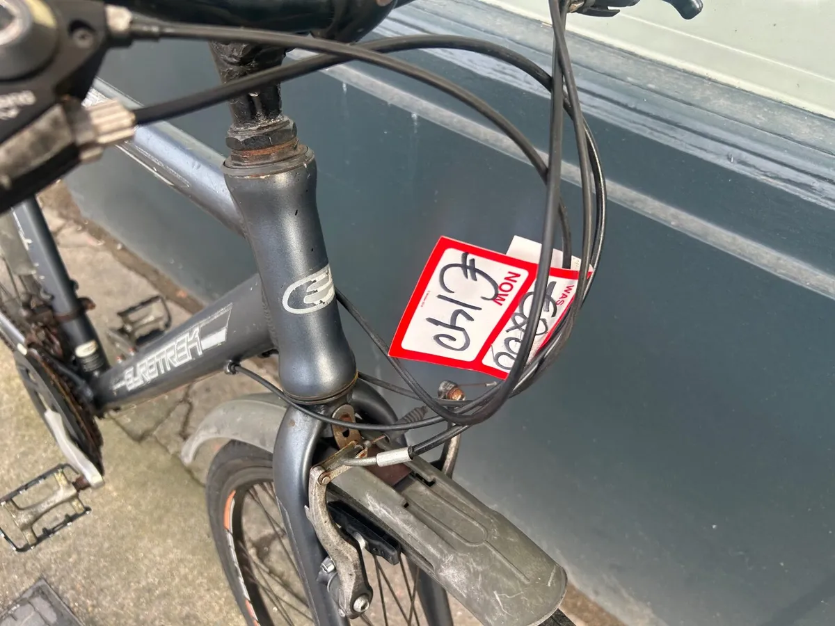 Euro trek hybrid bike ❗️Open 7 days of the week ❗️ - Image 2