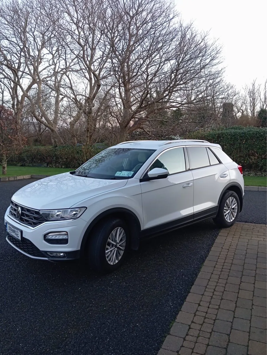 Volkswagen T- Roc - High Spec - Full VW History - Image 1