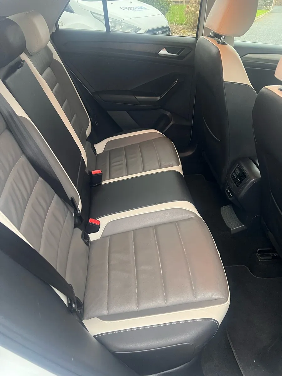 Volkswagen T- Roc - High Spec - Full VW History - Image 4