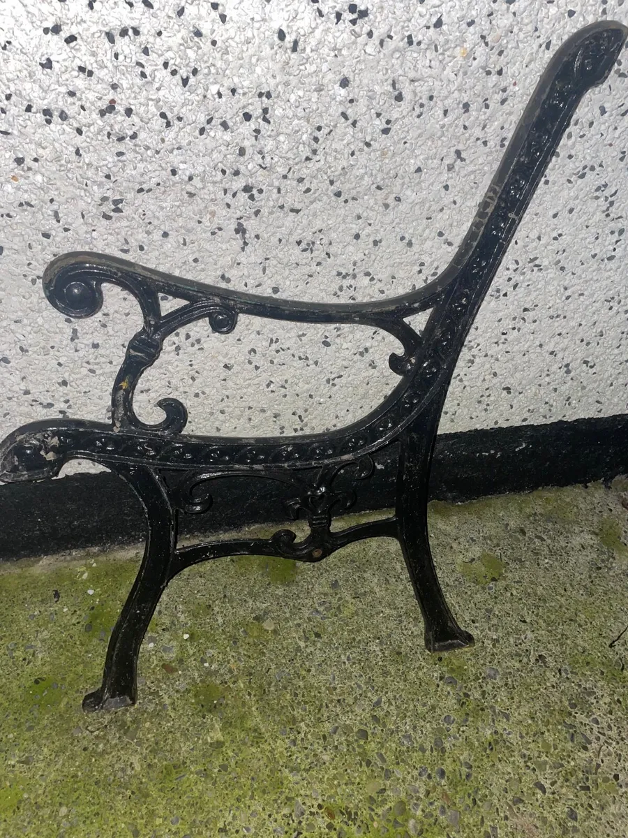 Metal bench ends - Image 3