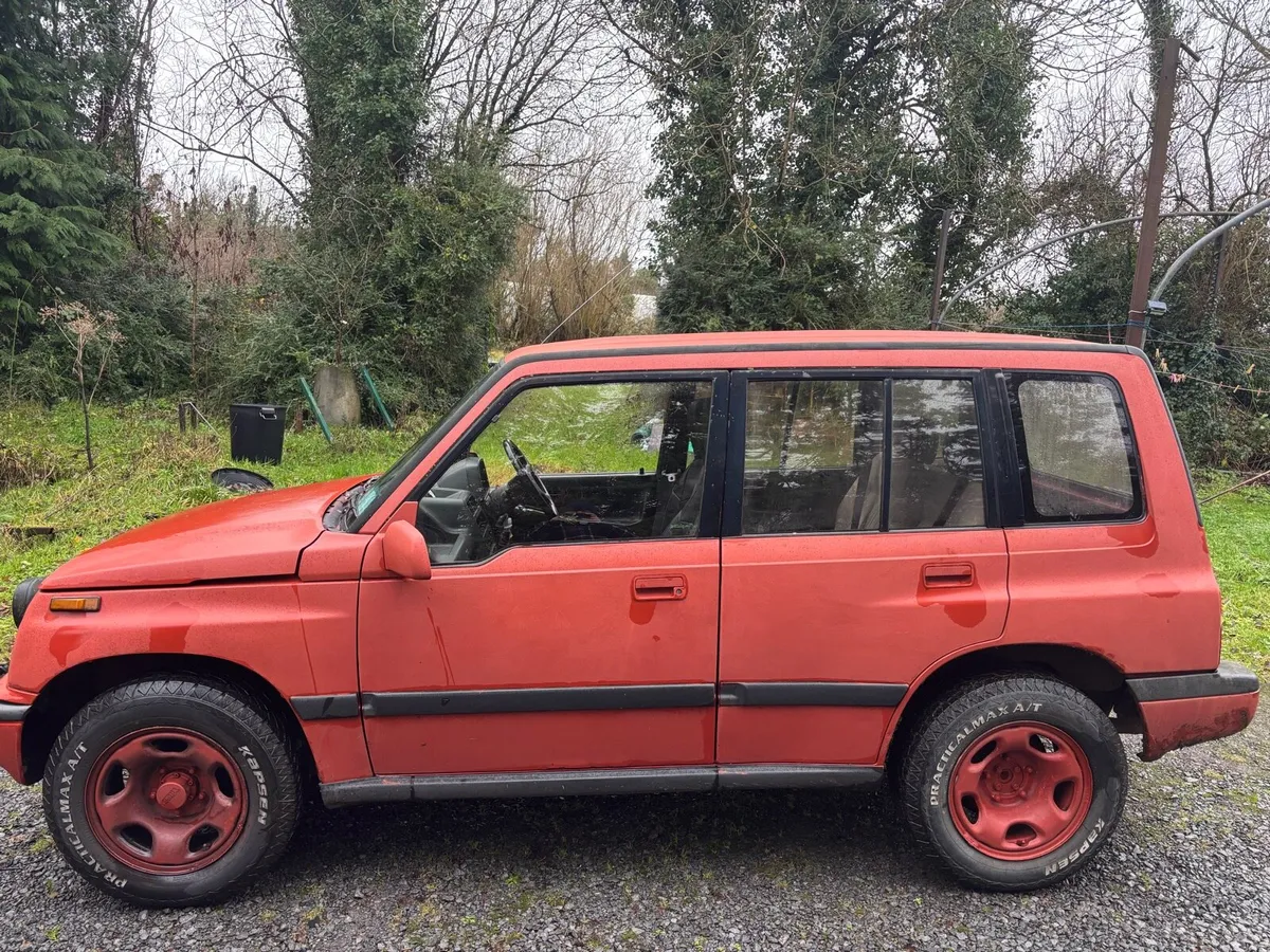 4x4 Suzuki Escudo - Image 1