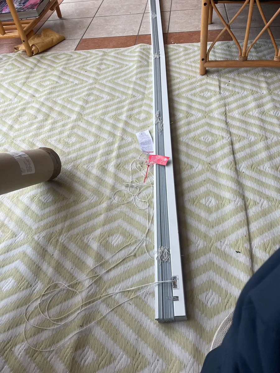Venetian blinds brand new - Image 1