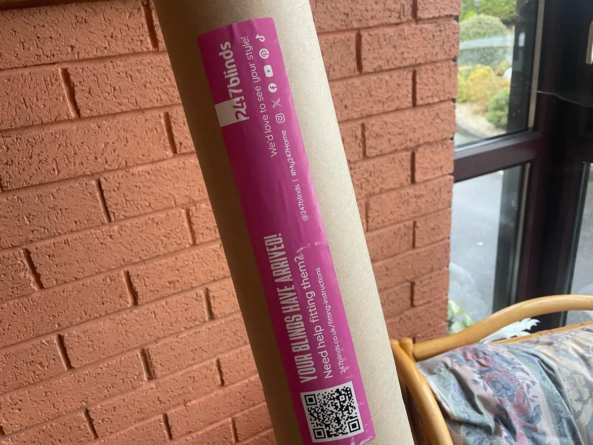 Venetian blinds brand new - Image 4