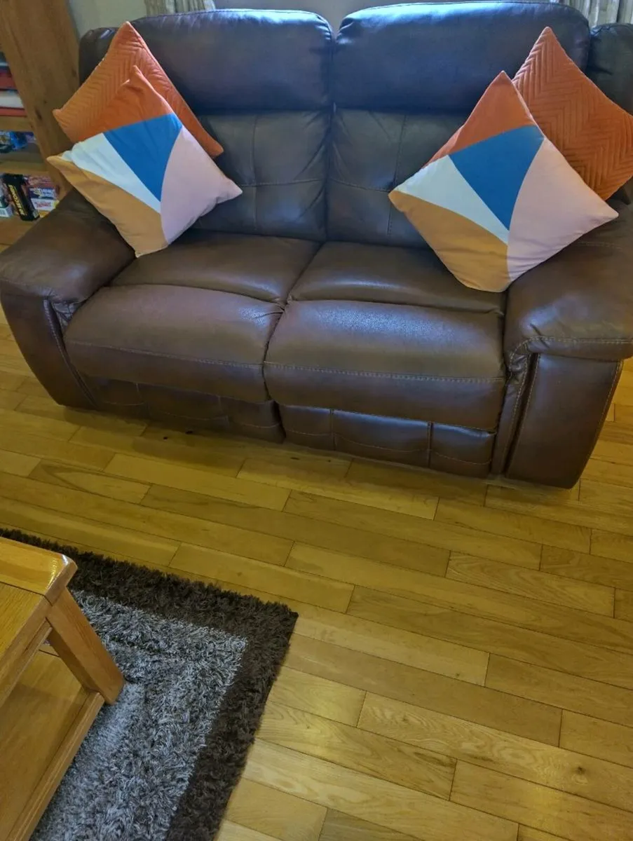 Two seater recliner couch. - Image 1