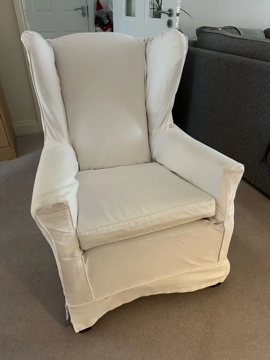 winged armchair free to take away - Image 1