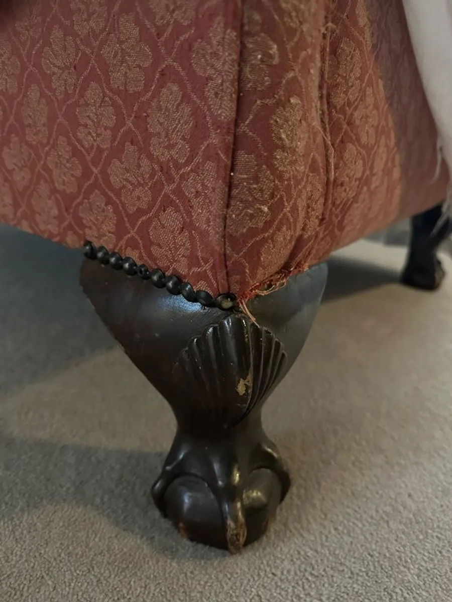 winged armchair free to take away - Image 3