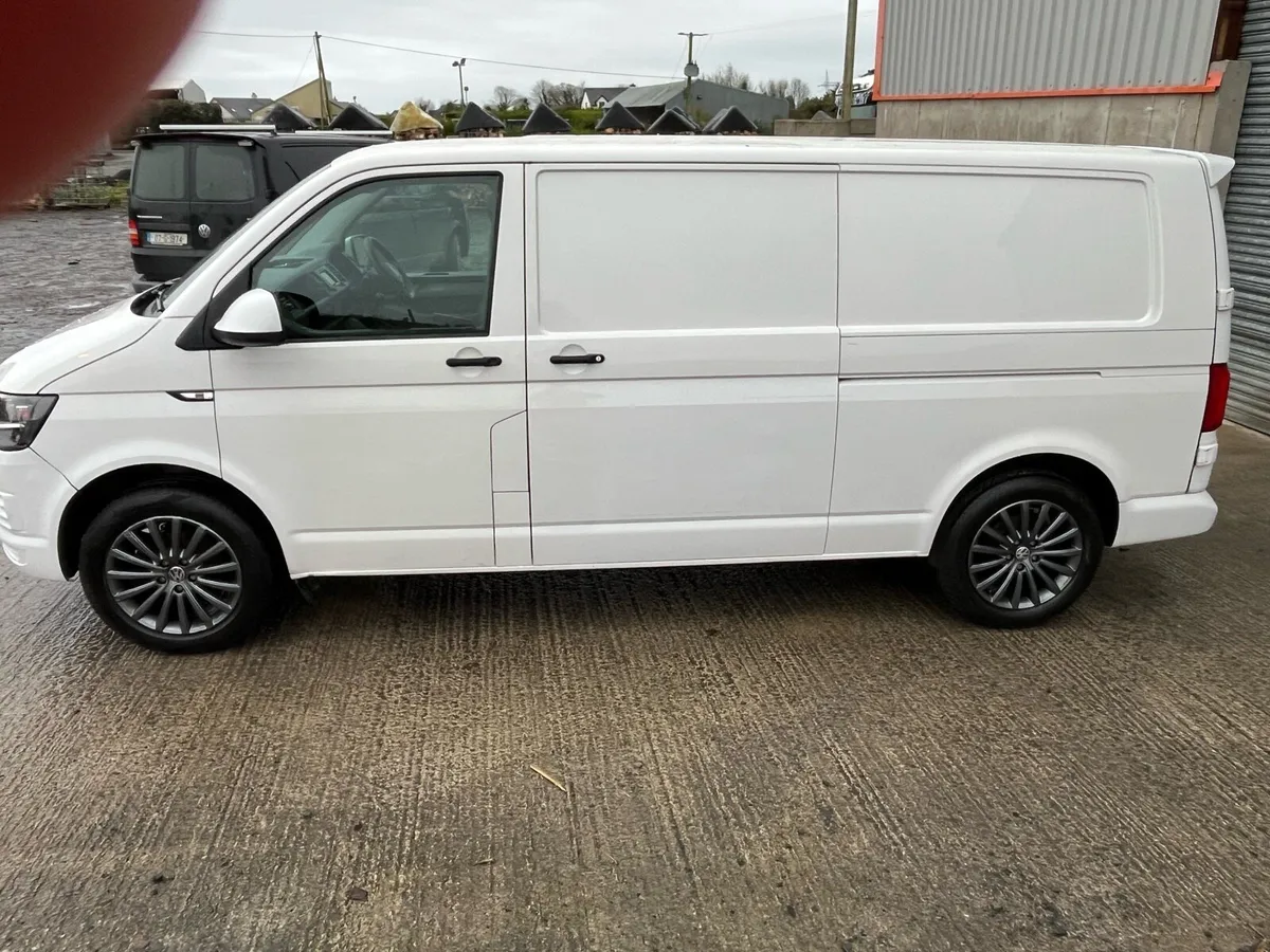 2017 VW TRANSPORTER - Image 2