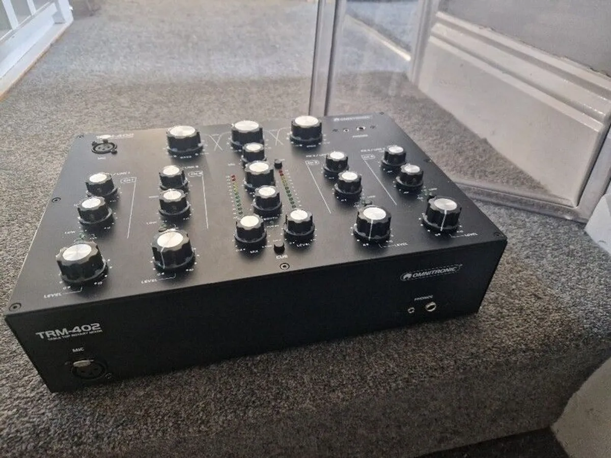 Omnitronic TRM 402 Rotary Mixer with decksaver - Image 2