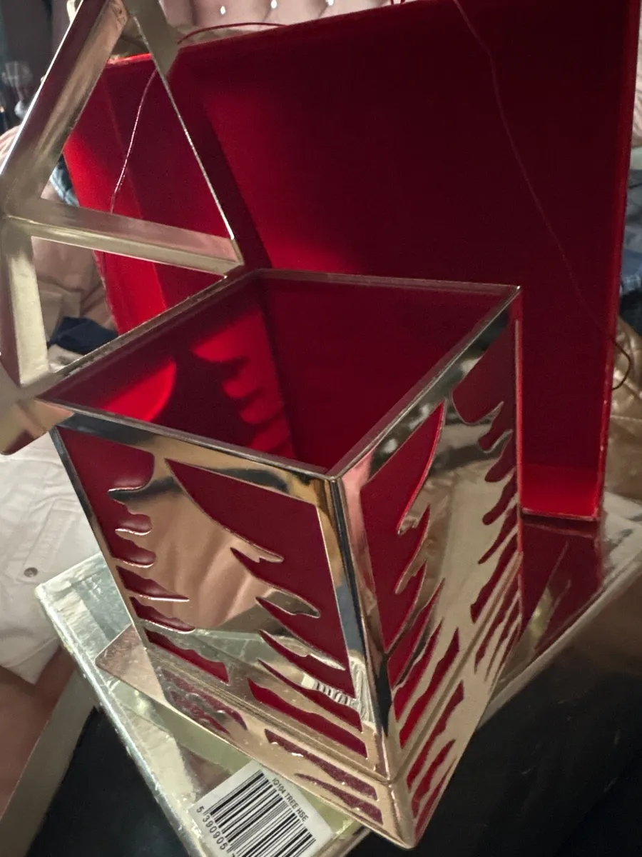 Newbridge silver tree house candle holder - Image 2