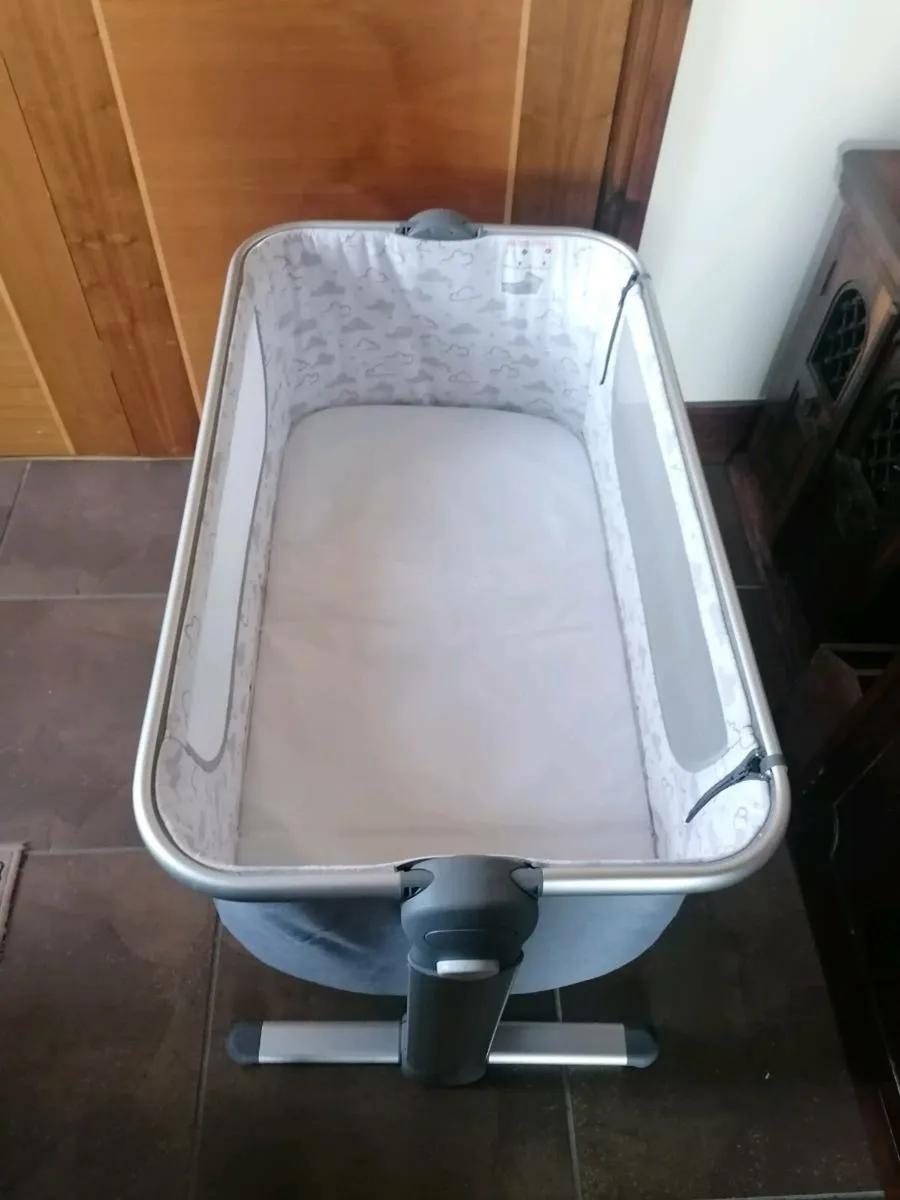 Babylo Folding Crib - Image 3