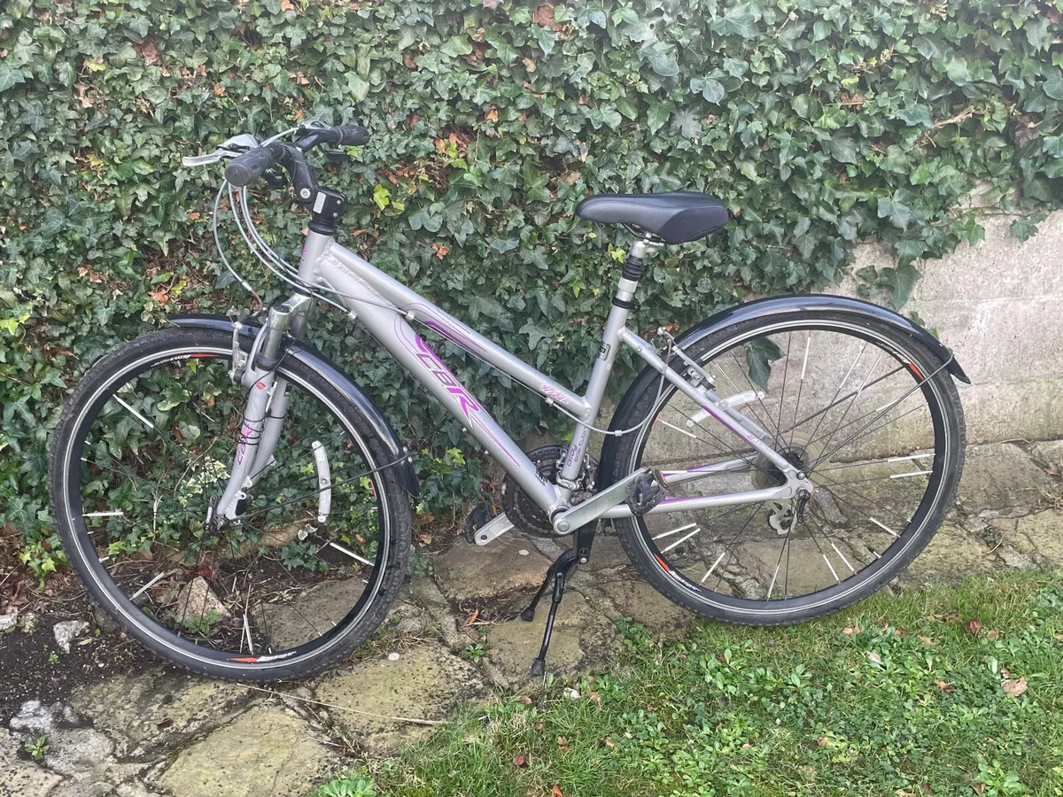 Ladies bike 21 speed - Image 1