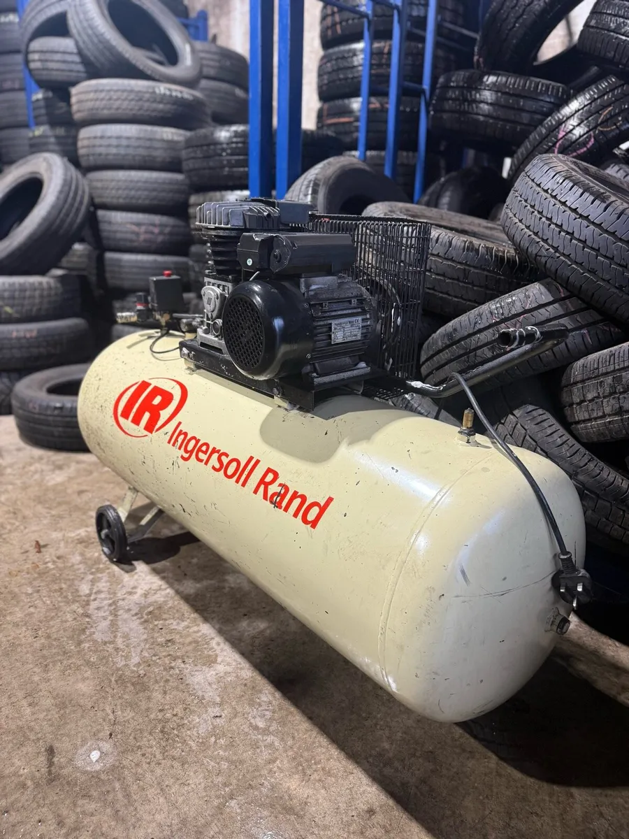 200 LTR INGERSOLL RAND COMPRESSOR SINGLE PHASE
