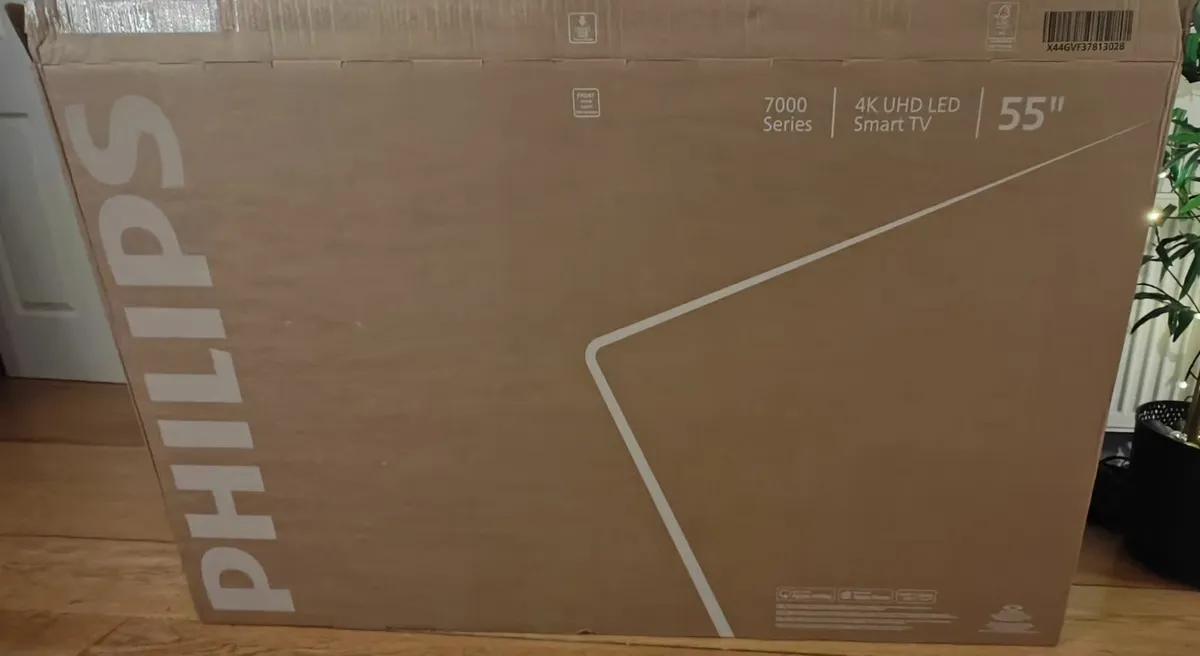 NEW Philips 55" Smart TV - Image 4