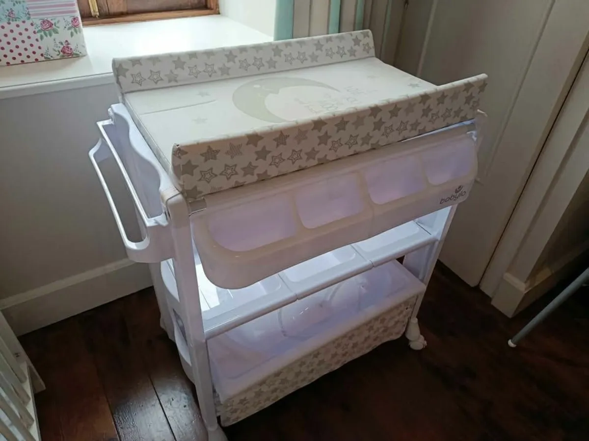 Babylo Bath and Baby Changing Table - Image 3