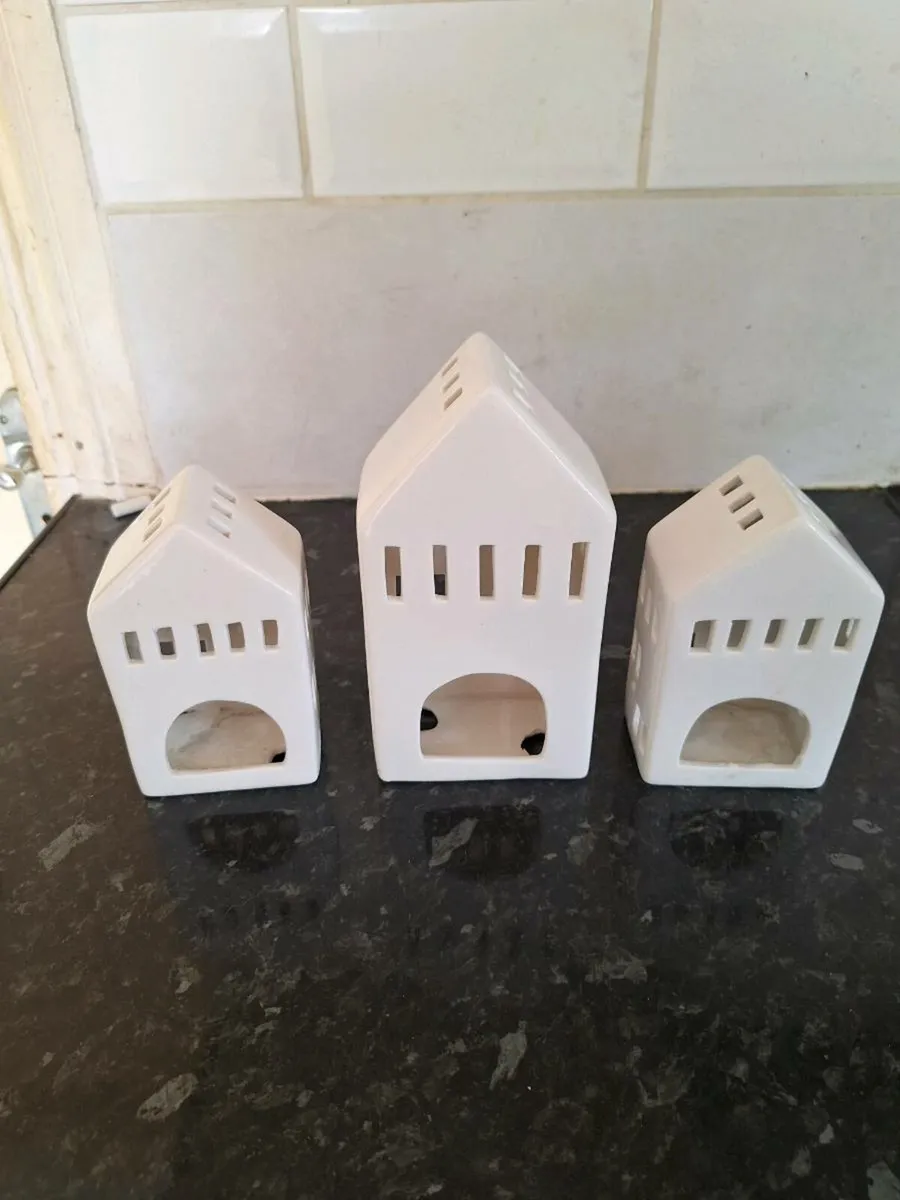 Three lovely ceramic tea light holders - Image 2