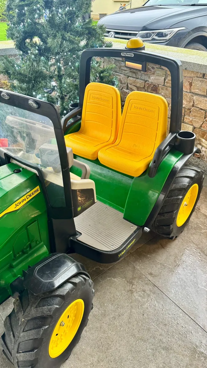 John Deere Ride On Electric 12V Tractors - Image 4